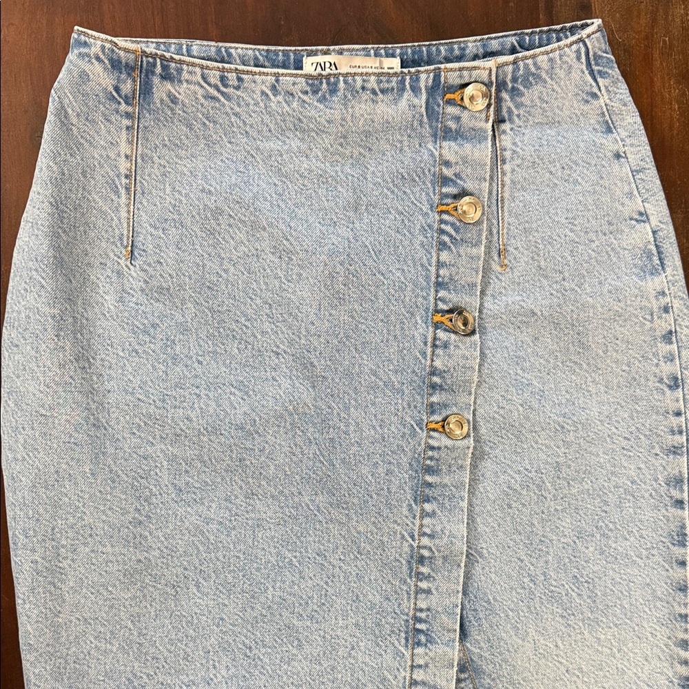 Zara Light Blue Denim Midi Skirt with Front Slit - Picture 4 of 9
